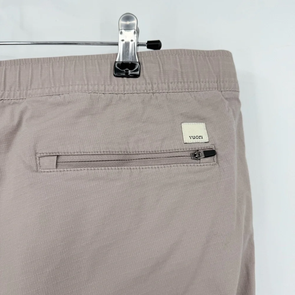 Vuori Womens Ripstop DuraTerra Pant in Hazel Mauve Size XL - Picture 11 of 12
